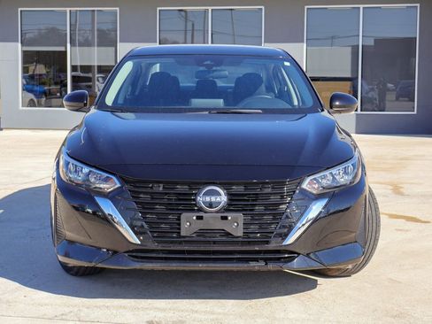 Certified 2025 Nissan Sentra SV image 21