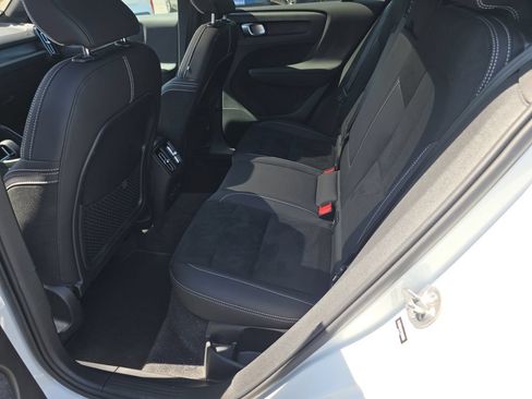 Used 2023 Volvo C40 P8 Recharge Ultimate AWD/4WD image 10