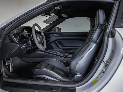 Certified 2023 Porsche 911 Targa 4 GTS AWD/4WD image 5