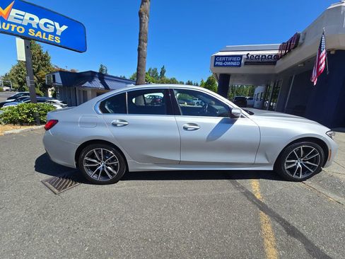 Used 2019 BMW 330i xDrive Sedan w/ Convenience Package AWD/4WD image 8