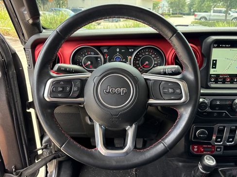 Used 2018 Jeep Wrangler Rubicon AWD/4WD image 17
