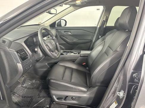 Used 2026 Nissan Rogue SL AWD/4WD image 4