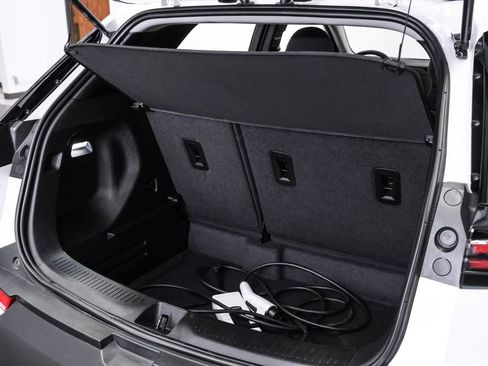 Used 2023 Chevrolet Bolt EUV LT w/ Driver Confidence Package image 53