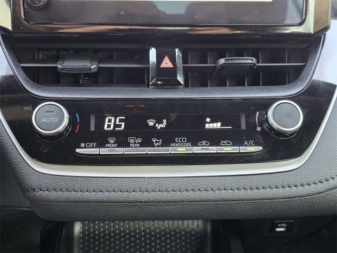 Used 2024 Toyota Corolla SE image 15