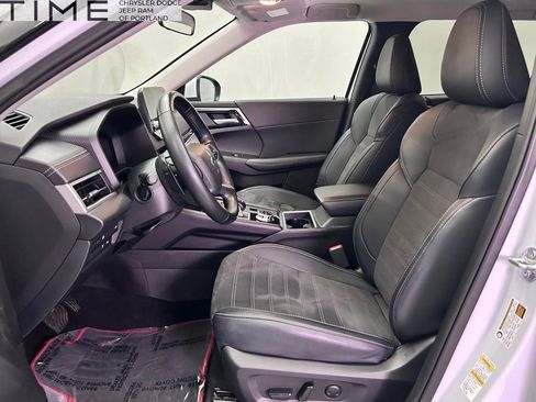 Used 2024 Mitsubishi Outlander Ralliart image 17