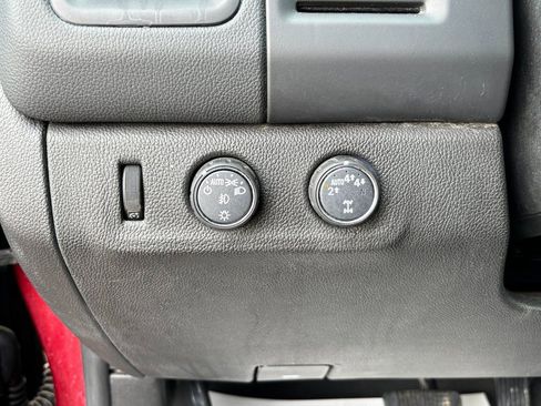Used 2021 Chevrolet Colorado LT w/ LT Convenience Package AWD/4WD image 18