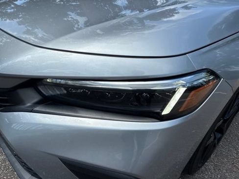 Used 2023 Honda Civic Sport image 10