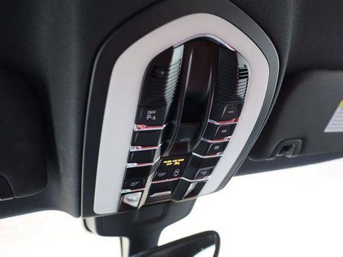 Used 2015 Porsche Panamera 4 AWD/4WD image 38