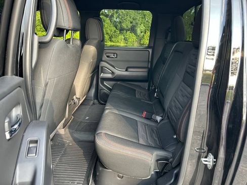 Used 2023 Nissan Frontier PRO-4X w/ Pro Convenience Package AWD/4WD image 14