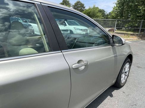 Used 2017 Toyota Camry LE FWD image 26