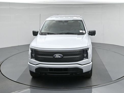 New 2025 Ford F150 Lightning Flash AWD/4WD image 38