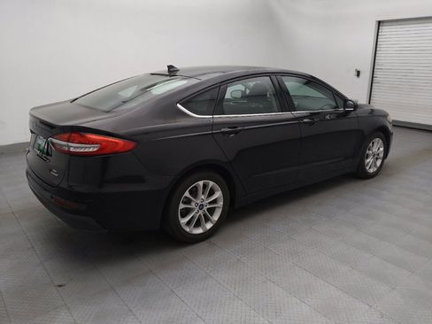 Used 2020 Ford Fusion SE image 10