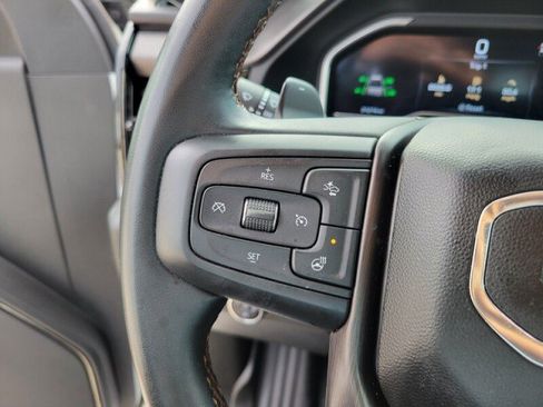 Used 2024 GMC Sierra 1500 AT4 w/ Technology Package AWD/4WD image 14