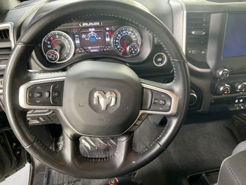 Used 2022 RAM 1500 Big Horn AWD/4WD image 11