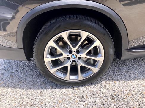 Used 2023 BMW X5 xDrive40i AWD/4WD image 22