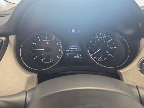 Used 2022 Nissan Rogue Sport SL FWD image 18