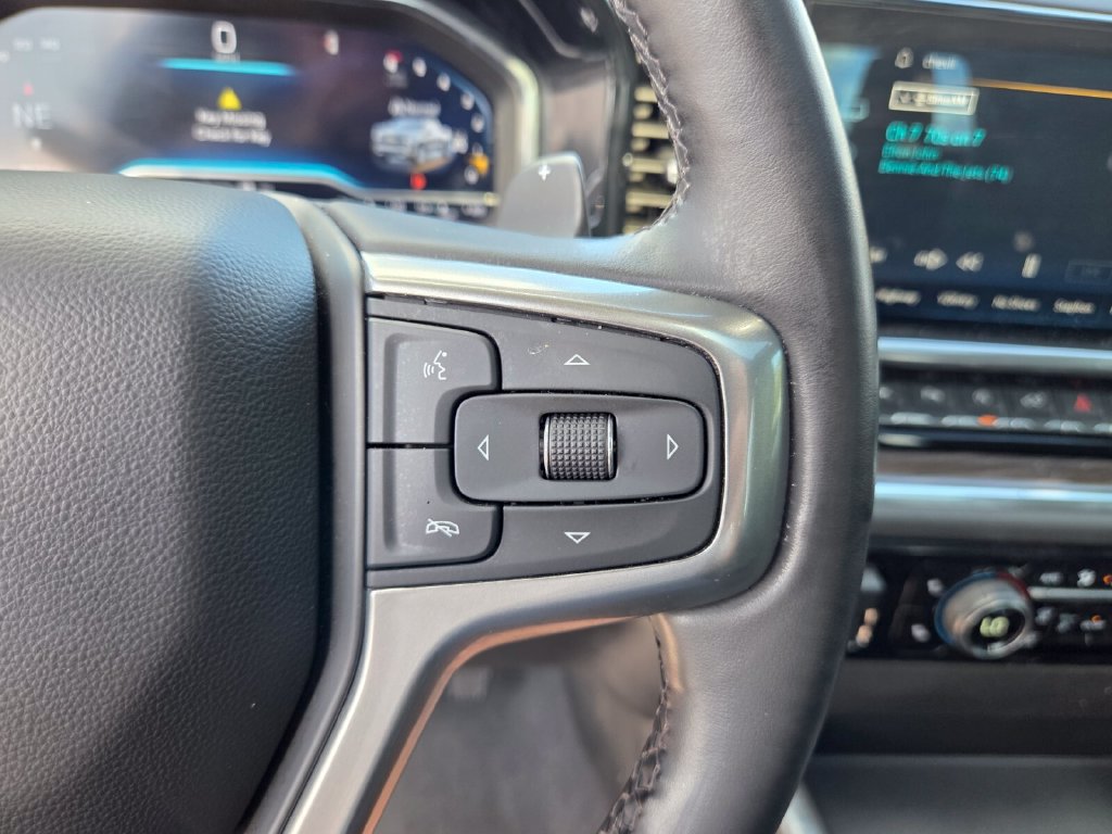 Used 2023 Chevrolet Silverado 1500 RST AWD/4WD image 33