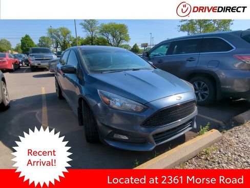 Used 2018 Ford Focus ST FWD image 1