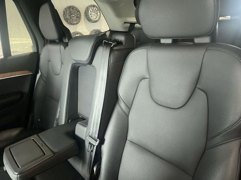 Used 2024 Volvo XC90 B6 Plus AWD/4WD image 23