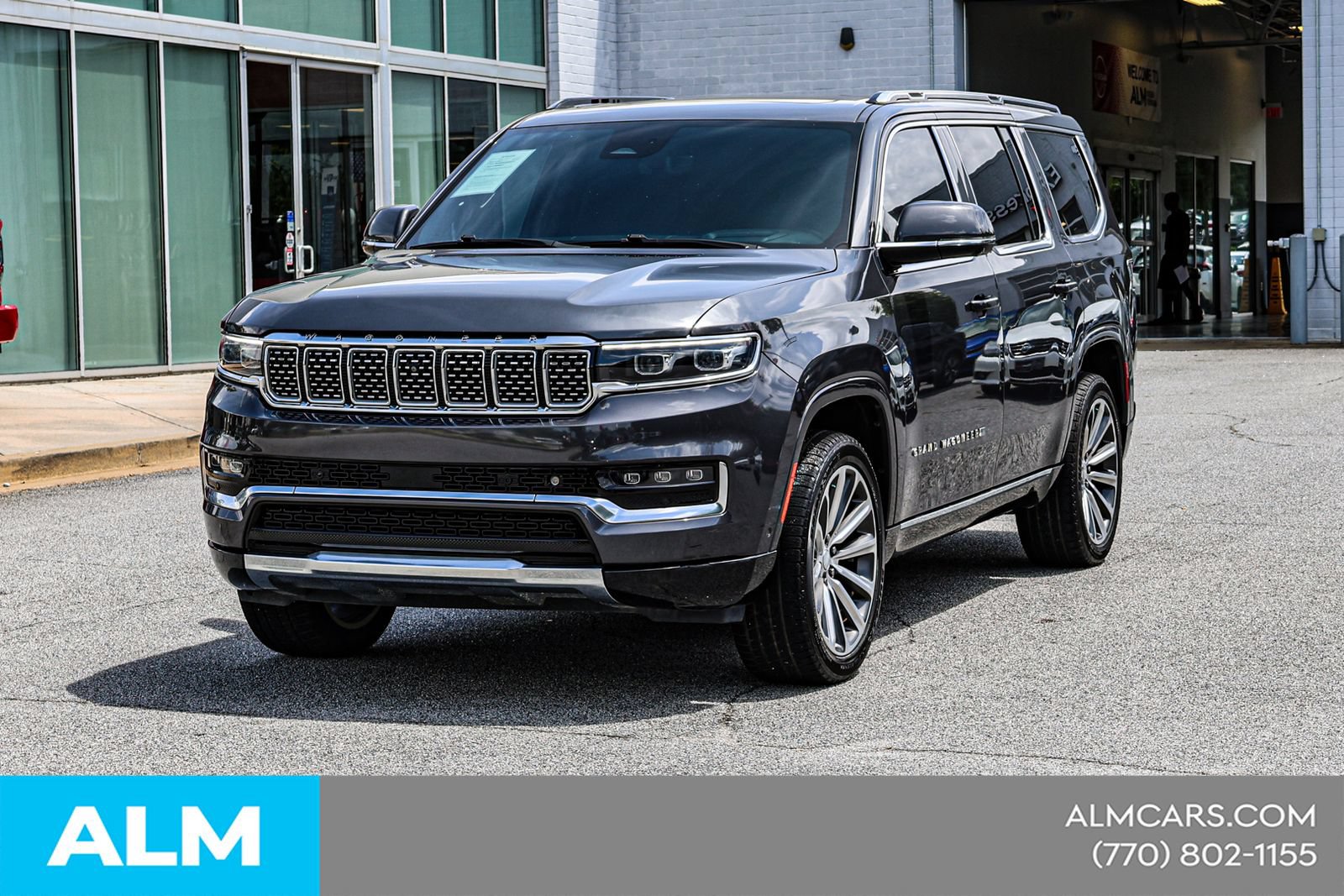 Used 2022 Jeep Grand Wagoneer Series II w/ Convenience Group III AWD/4WD image 3