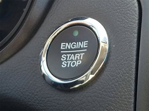 Certified 2018 Ford Fusion SE w/ Equipment Group 201A image 26