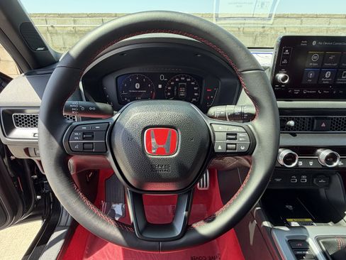 Used 2025 Honda Civic Type R image 19