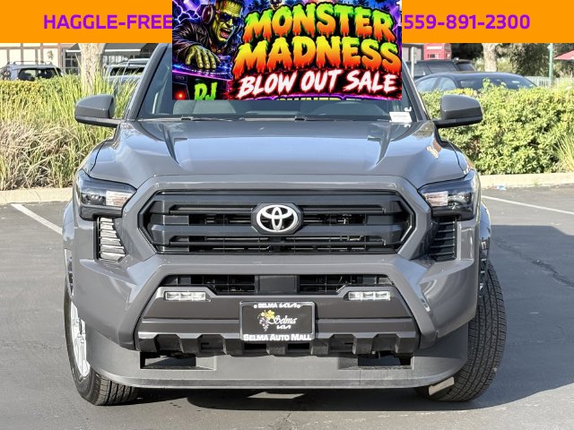 Used 2025 Toyota Tacoma SR5 AWD/4WD image 3