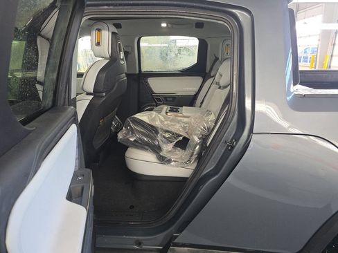Used 2022 Rivian R1T Adventure AWD/4WD image 4