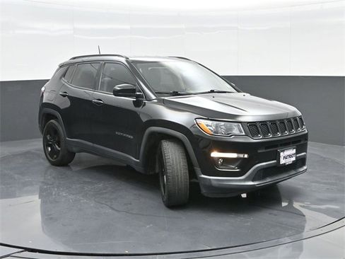 Used 2018 Jeep Compass Altitude image 1