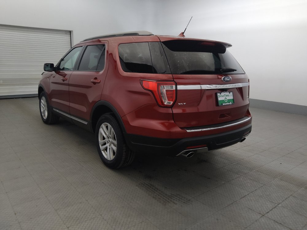 Used 2018 Ford Explorer XLT w/ Equipment Group 202A AWD/4WD image 5