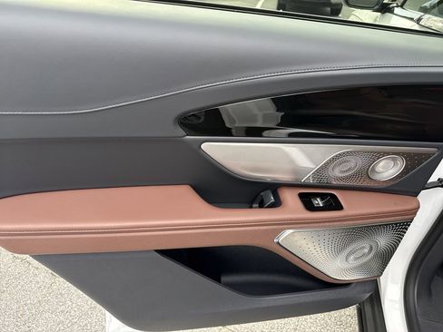 Used 2026 Lincoln Nautilus Reserve image 21