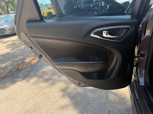 Used 2015 Chrysler 200 C FWD image 41