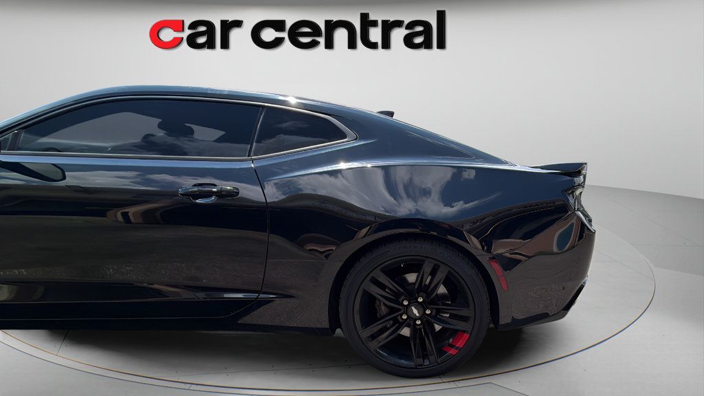 Used 2017 Chevrolet Camaro SS w/ Redline Edition RWD image 11