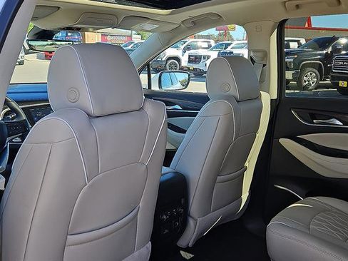 Used 2024 Buick Enclave Avenir w/ Avenir Technology Package image 10