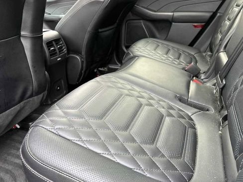 Used 2023 Ford Escape SE w/ PHEV Premium Package image 11