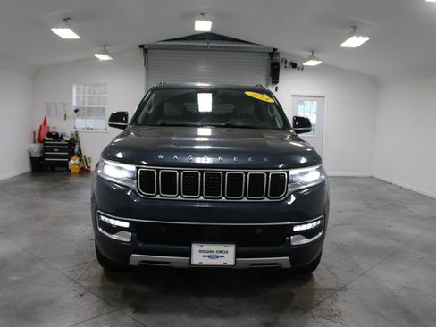 Used 2024 Jeep Wagoneer Series II image 3