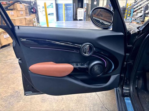Used 2024 MINI Cooper S FWD image 25