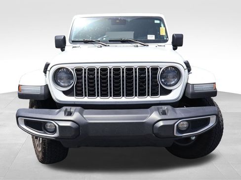 Used 2024 Jeep Wrangler Unlimited Sahara w/ Dual Top Group AWD/4WD image 6