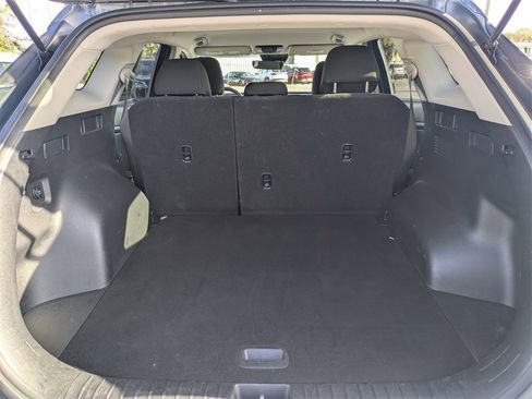 Used 2024 Kia Sportage LX image 12