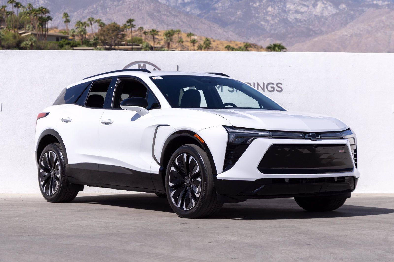 Used 2024 Chevrolet Blazer EV RS AWD/4WD image 2