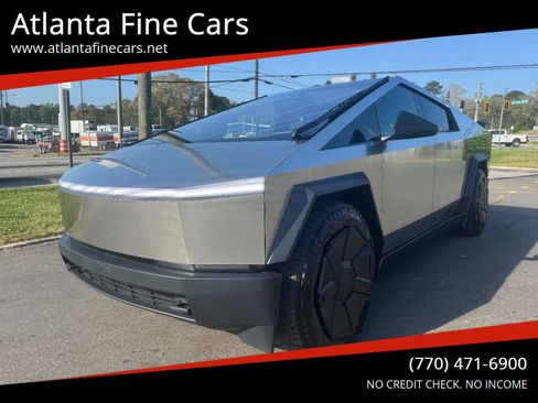 Used 2025 Tesla Cybertruck AWD Crew Cab image 1