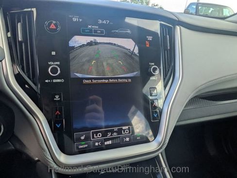 Used 2025 Subaru Outback Premium image 19