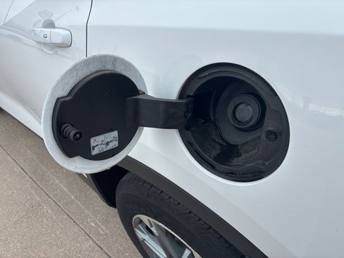 Used 2023 Chevrolet Blazer LT w/ Convenience Package image 13