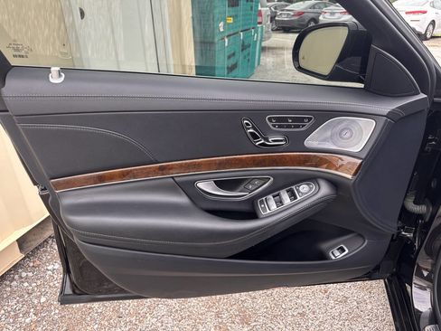 Used 2015 Mercedes-Benz S 550 Sedan image 9