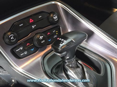Used 2015 Dodge Challenger SXT RWD image 30