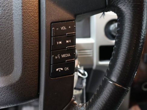 Used 2012 Ford F150 Lariat w/ Lariat Chrome Pkg image 28