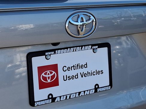 Certified 2021 Toyota RAV4 LE image 24