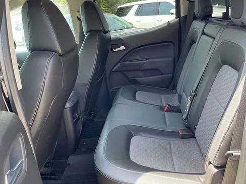 Used 2017 Chevrolet Colorado Z71 w/ Z71 Midnight Edition AWD/4WD image 23