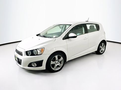 Used 2015 Chevrolet Sonic LTZ image 3