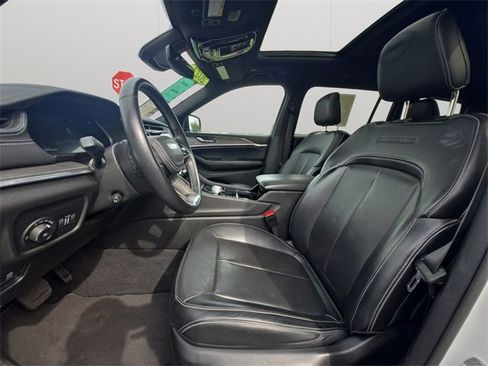 Used 2022 Jeep Grand Cherokee L Overland image 10